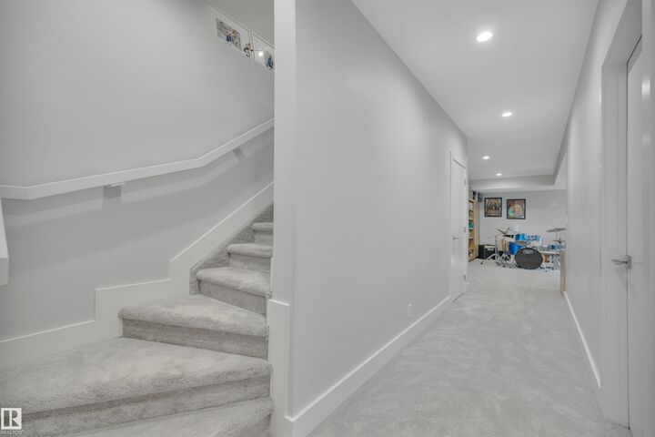 Property Photo: 10233 139 Street NW AB T5N 3R2