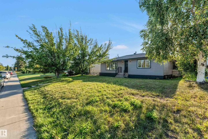 Property Photo: 13604 139 Street NW AB T5L 2C4
