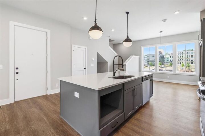 Property Photo:  1279 Viney Place NW 1  GA 30318 