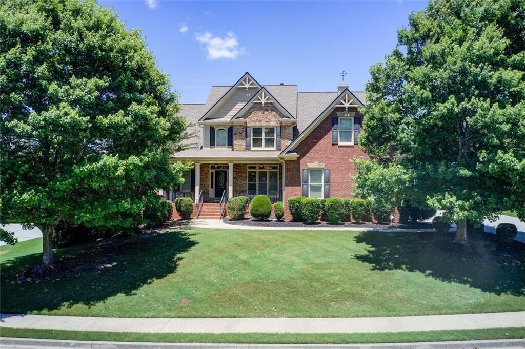 Property Photo: 737 Heritage Post Lane GA 30017