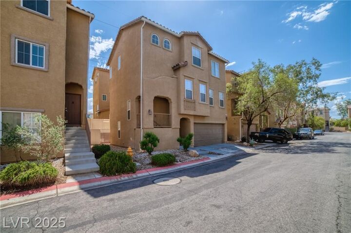 Property Photo: 1283 Little Boy Blue Avenue NV 89183