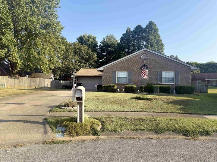 Property Photo: 3700 War Admiral Dr KY 42303