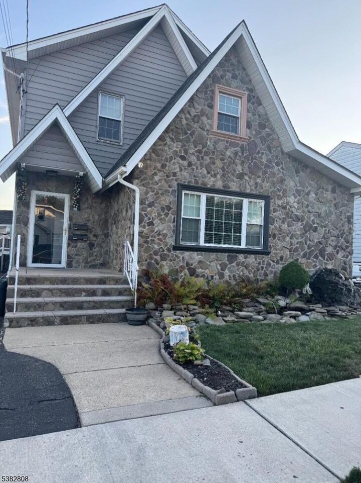 226 Forest Ave  Lyndhurst Twp. NJ 07071 photo