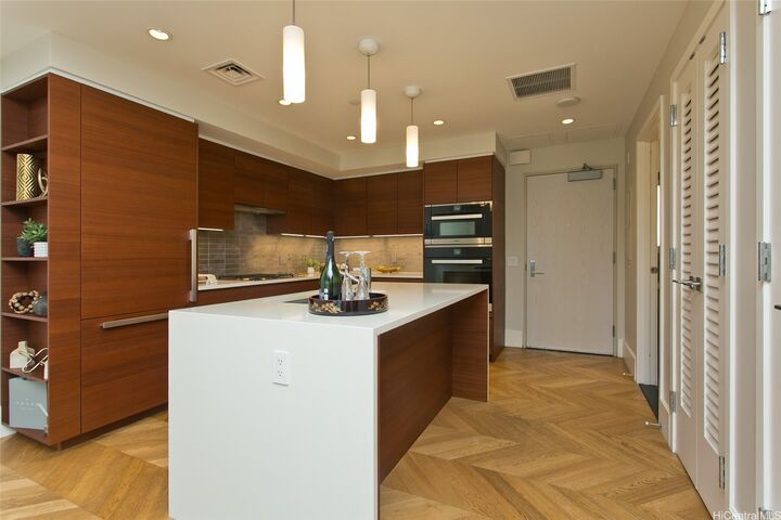 Property Photo:  1108 Auahi Street 614  HI 96814 