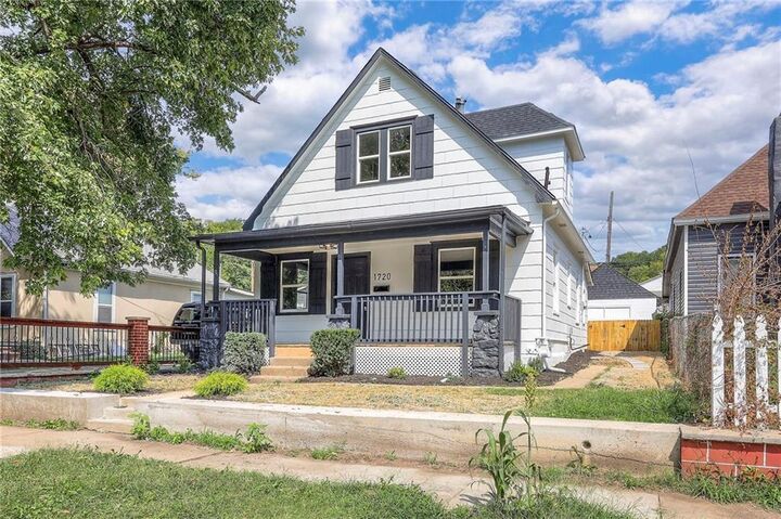 Property Photo:  1720 Lake Avenue  KS 66103 