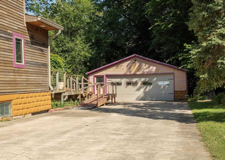 Property Photo: 323 NE 3rd Avenue IA 50677