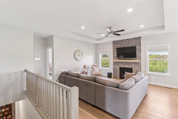 Property Photo: 2383 SE 5th Street IA 50265