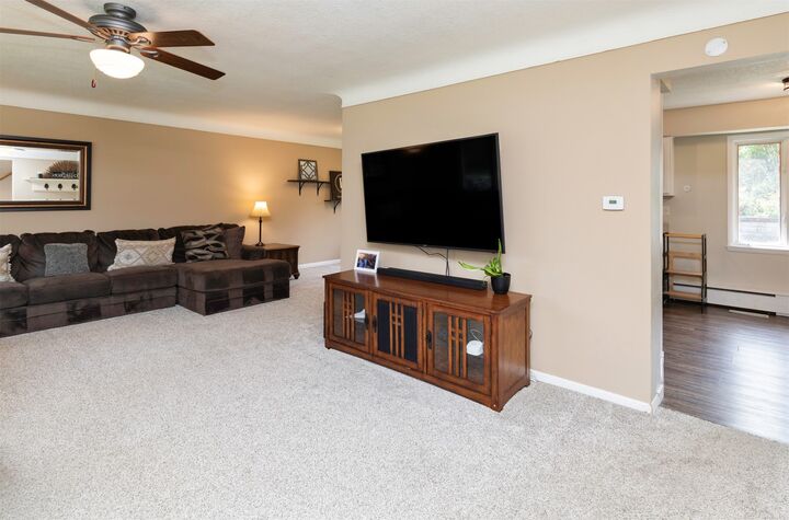 Property Photo:  410 Thornton Avenue  IA 50315 