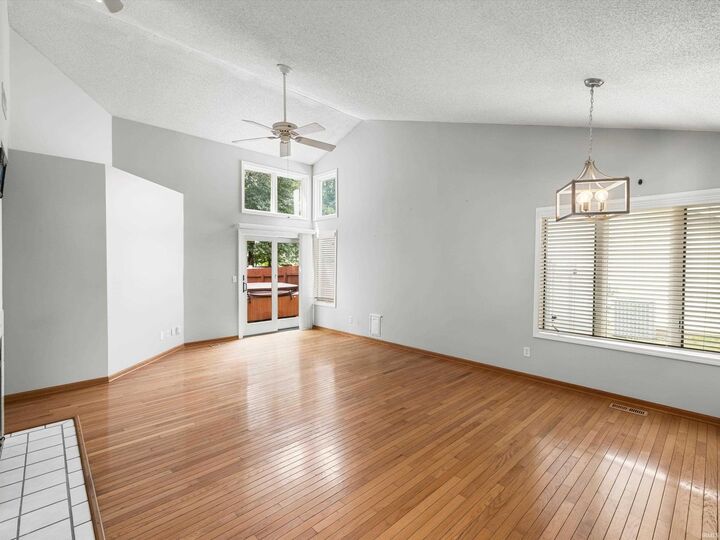 Property Photo: 5919 Beaver Trail IN 47715