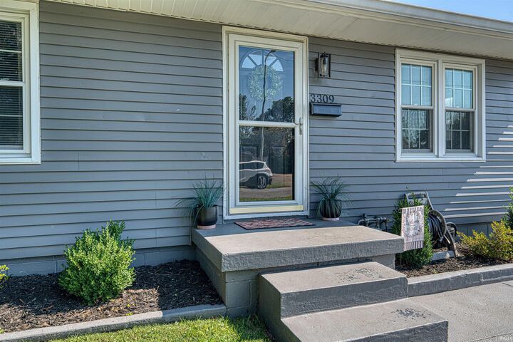 Property Photo: 3309 Edgewood Drive IN 47712