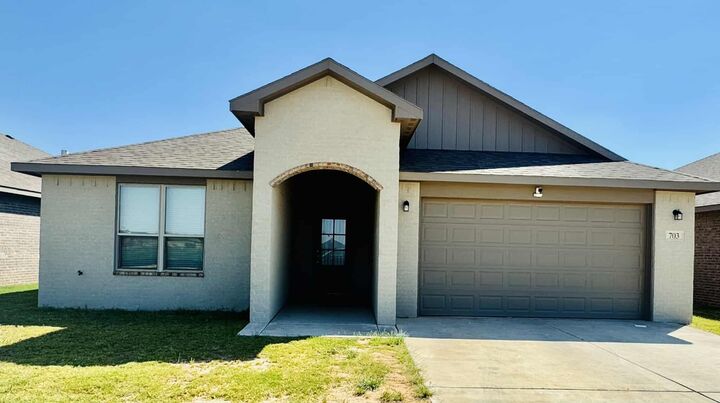 703 E 17th Street  Wolfforth TX 79382 photo