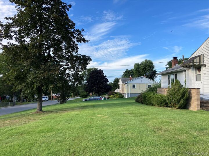 Property Photo: 119 Cherrywood Drive NY 12524