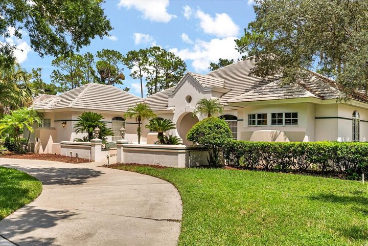 9713 Camberley Circle  Orlando FL 32836 photo