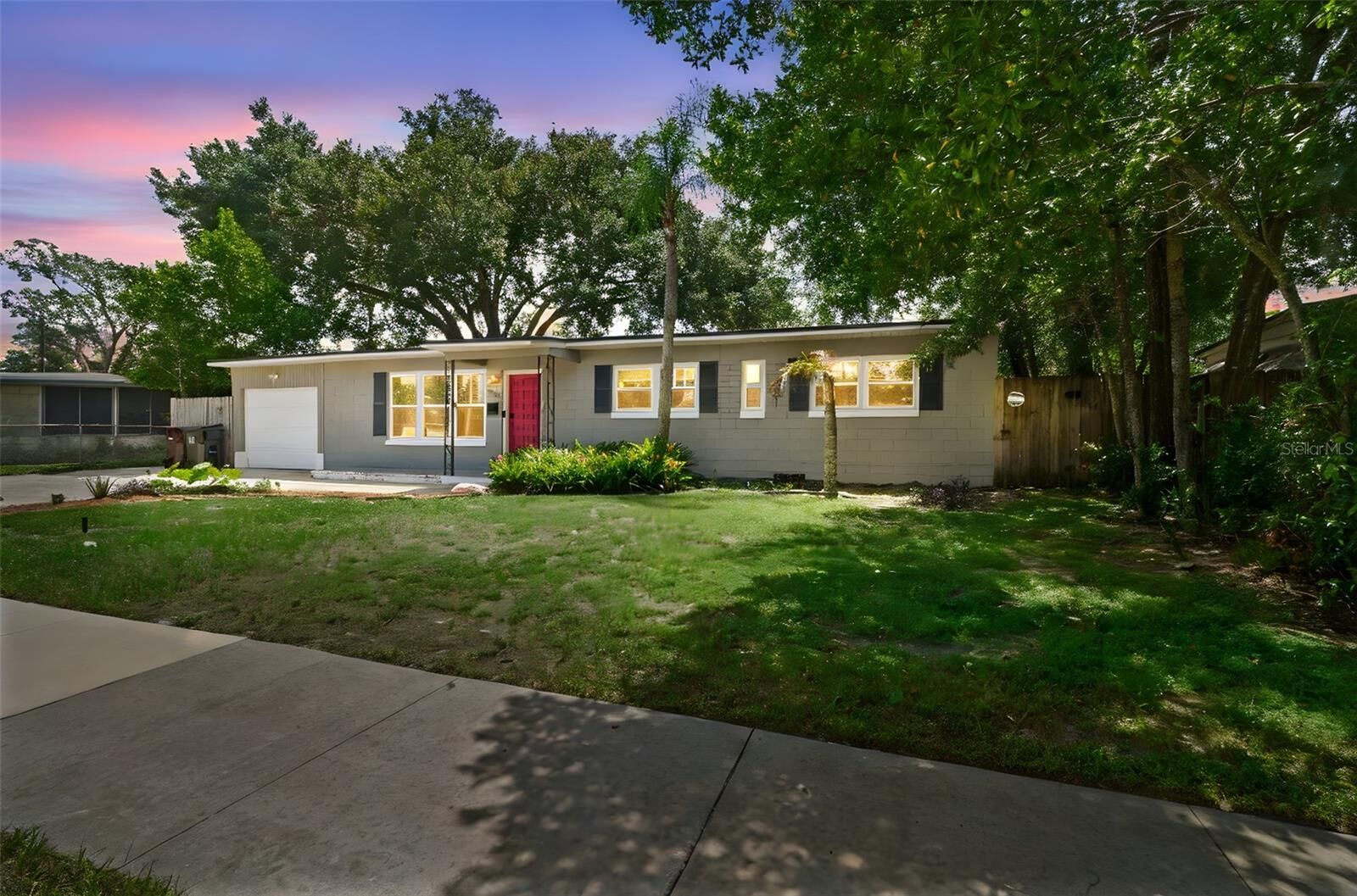 Property Photo: 6322 Appian Way FL 32807