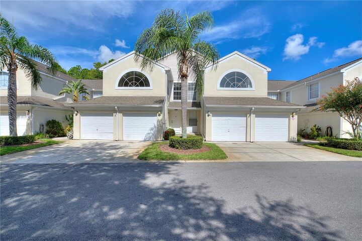 Property Photo: 5999 Lake Pointe Drive 608 FL 32822