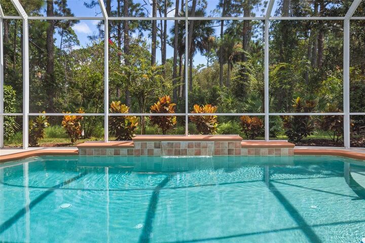 Property Photo: 14 Village View Drive FL 32137