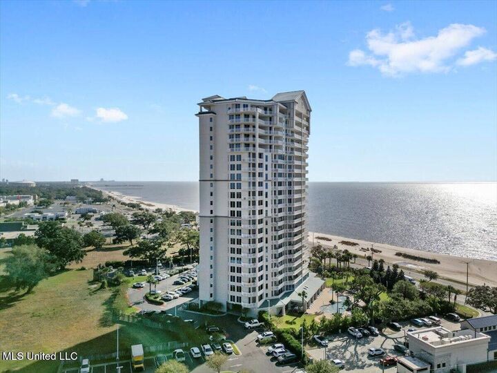 Property Photo:  2668 Beach Boulevard  MS 39531 