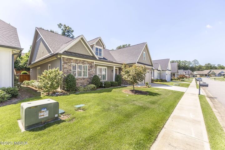 Property Photo:  137 Courtney Leigh Lane  GA 31210 