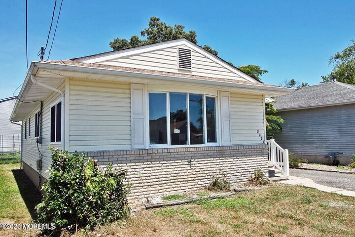 Property Photo:  2404 4th Avenue  NJ 08753 