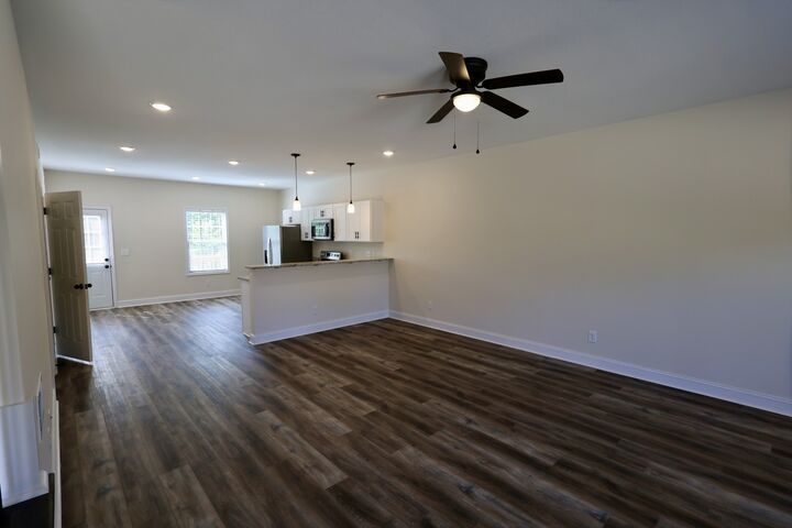 Property Photo:  500 Peachers Mill Rd B4  TN 37042