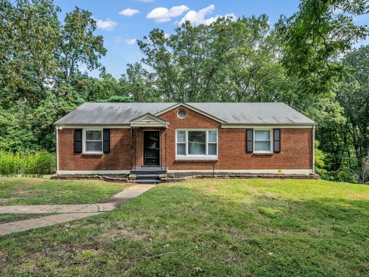 147 Keith Dr  Clarksville TN 37043 photo
