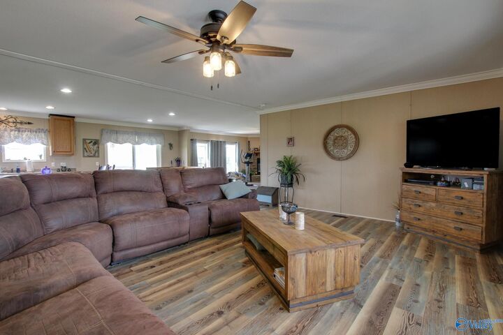 Property Photo:  1075 County Road 296  AL 35643 
