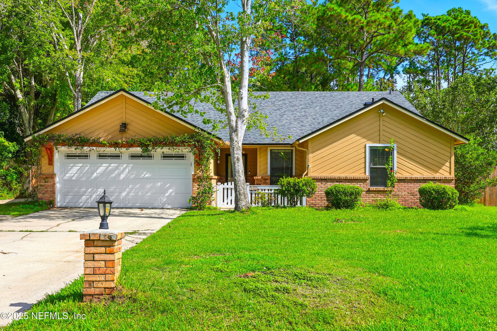 Property Photo:  239 River Reach Road  FL 32003