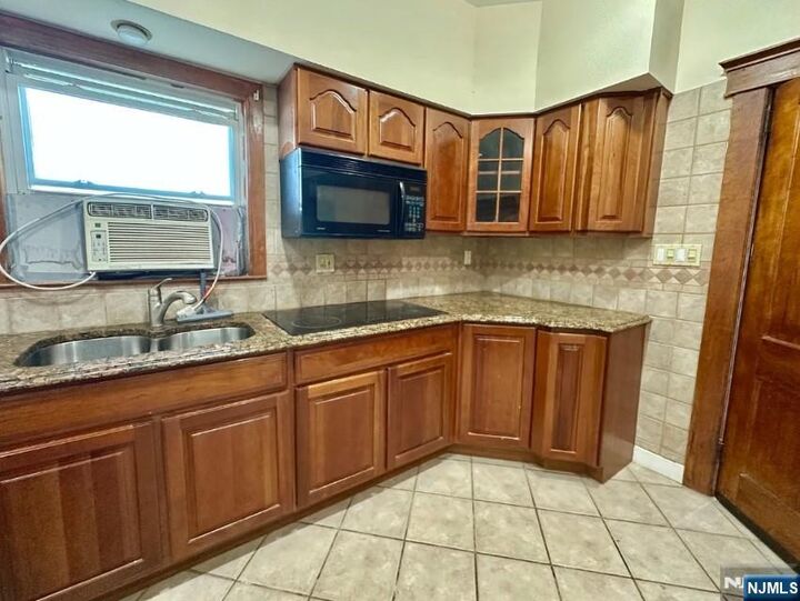 Property Photo:  270 Pacific Street 3  NJ 07503 