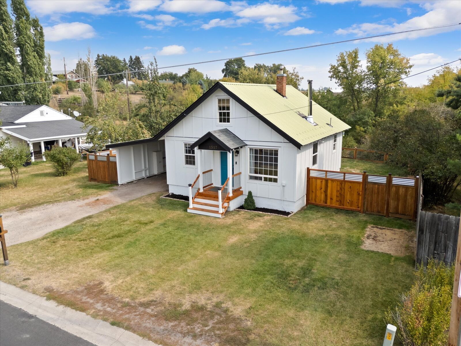 Property Photo:  1517 5th Avenue W  MT 59901 