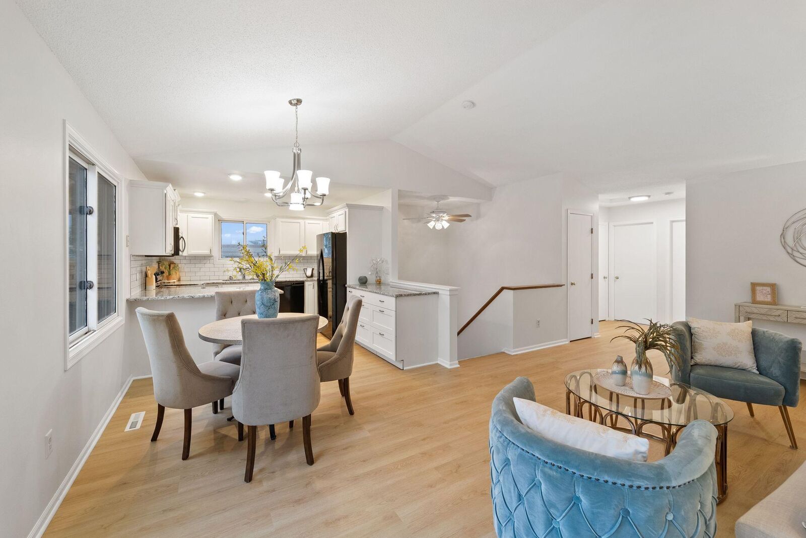 Property Photo:  900 Countryside Road  MN 55387 