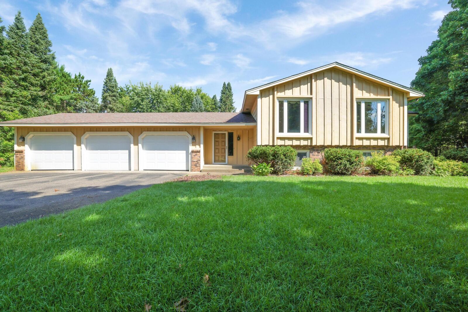 Property Photo:  4531 146th Lane NW  MN 55304 