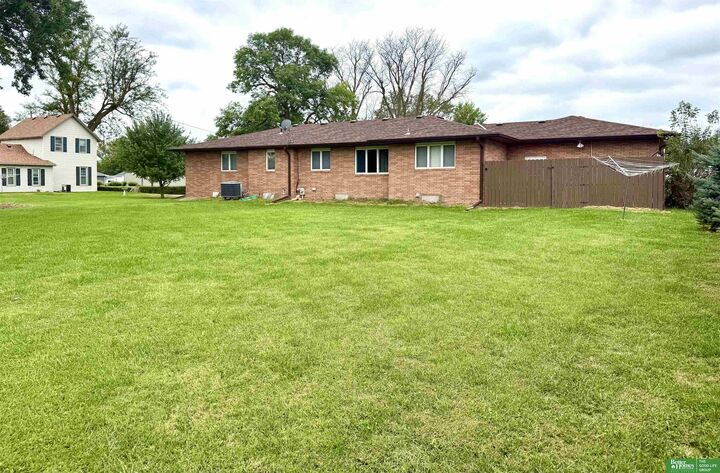 Property Photo:  408 N Harvard Avenue  NE 68944 