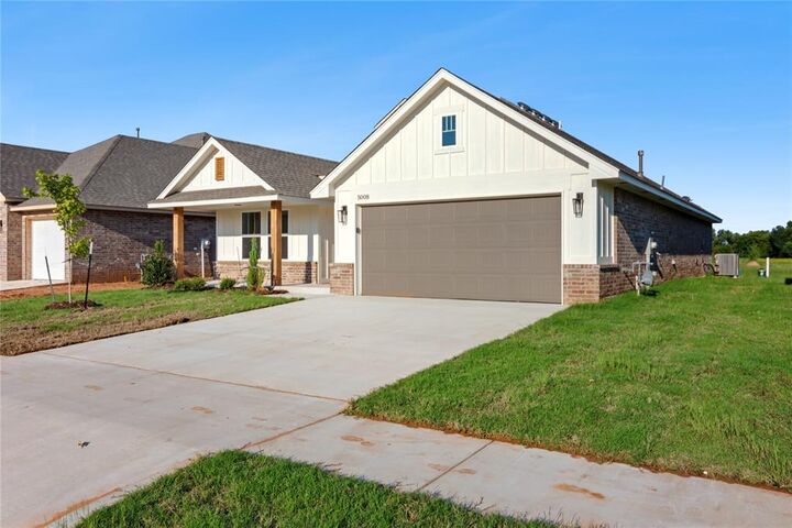 Property Photo: 5008 Misty Wood Lane OK 73064