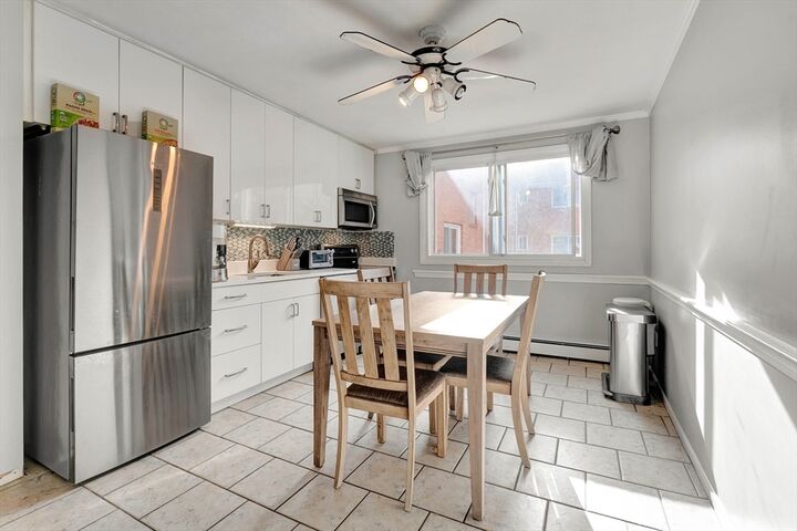 Property Photo:  5 Endicott St 3  MA 02062 