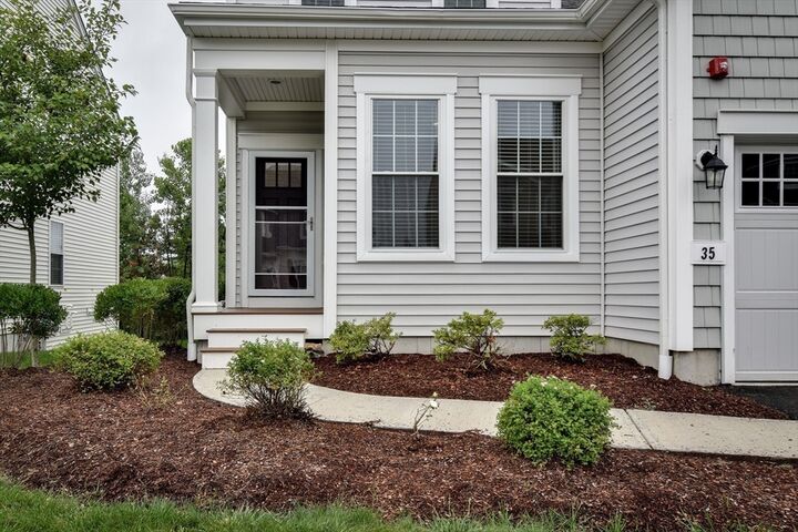 Property Photo:  35 Magnolia Dr 35  MA 01748 