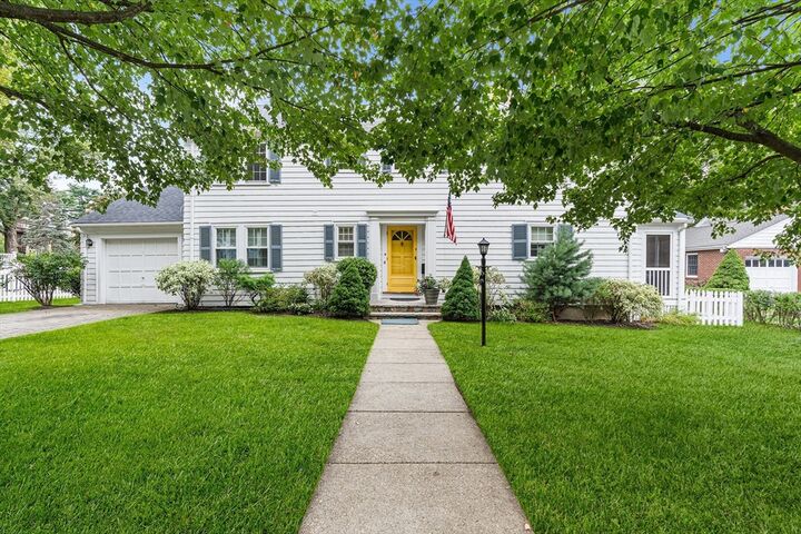 4 Oakland Cir  Winchester MA 01890 photo