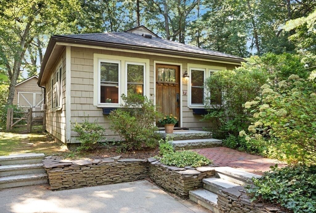 Property Photo: 9 Harding St MA 02067