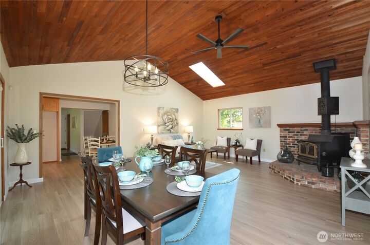 Property Photo: 18909 89th Avenue NE WA 98011