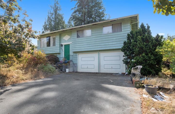 6304  165th Place SW  Lynnwood WA 98037 photo