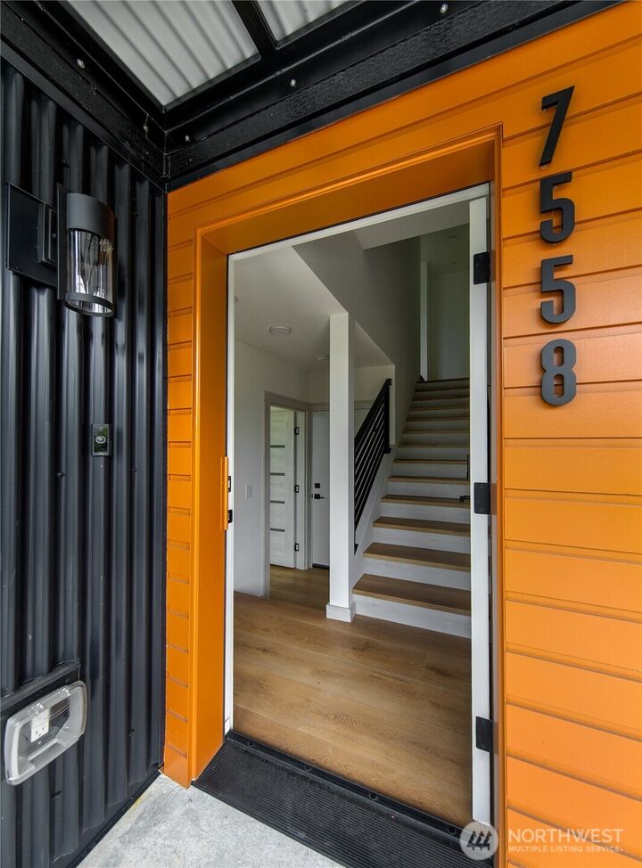 Property Photo: 7558 43rd Avenue S WA 98118