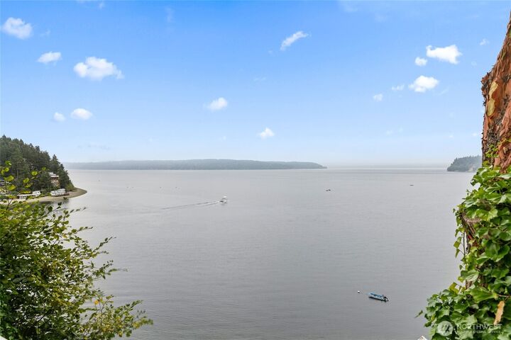 Property Photo:  7143  Grandview Place 3  WA 98335 