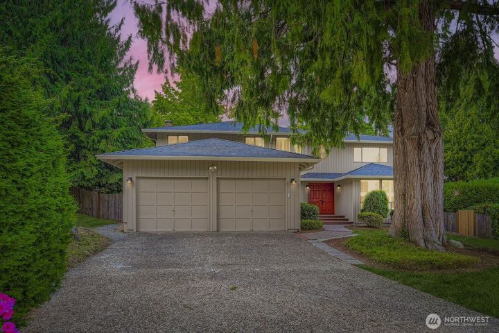 Property Photo: 17012 SE 40th Court WA 98008