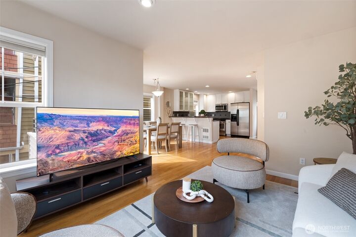 Property Photo: 1512 NW 57th St B WA 98107