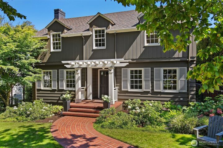 1026  36th Avenue E  Seattle WA 98112 photo