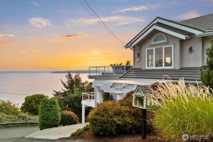 19000  Richmond Beach Drive NW  Shoreline WA 98177 photo
