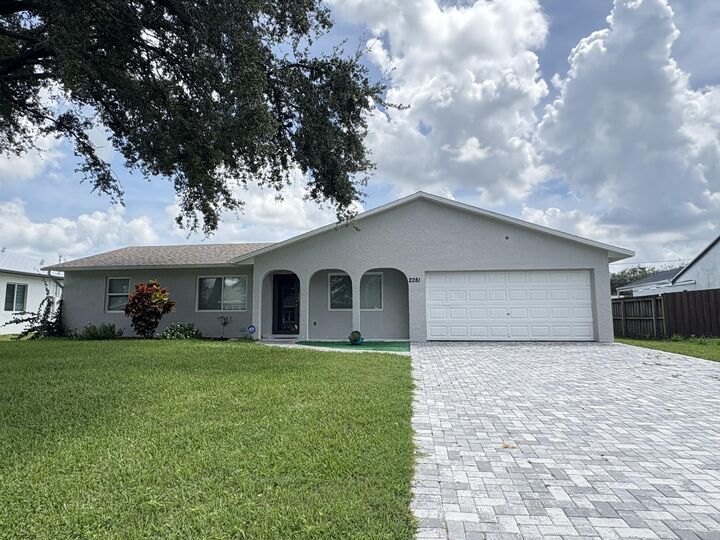 Property Photo: 2281 SE Belvedere Street FL 34984