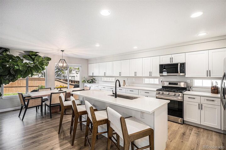 4931 Waldenwood Drive  Highlands Ranch CO 80130 photo