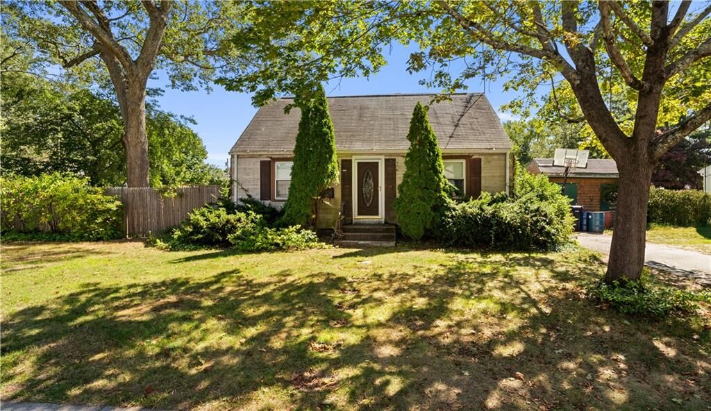 Property Photo:  40 Pilgrim Drive  RI 02852 