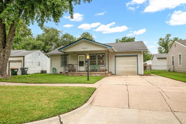 931 Waverly St  Wichita KS 67218 photo