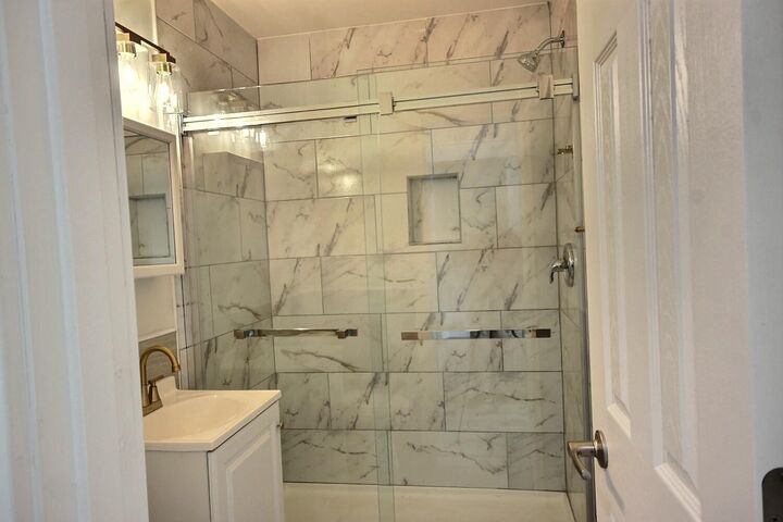 Property Photo: 4616 S Vine Ave KS 67217